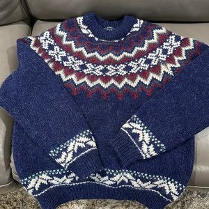 Vintage Woolrich 100% wool sweater